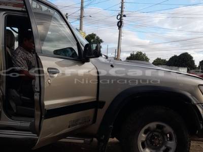 2000 Nissan UD